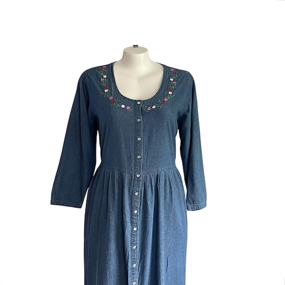 Vintage Floral Embroidered Denim Dress: Plus Size 2X Cottagecore