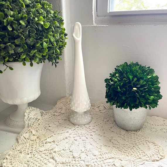 Vintage Fenton Vase. Milk Glass Vase. Fenton Swung Vase. White Swung Vase. White Hobnail Vase. Fenton Hobnail Swung Vase. Small Swung Vase.