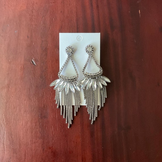 Vintage Silver Tone Rhinestone Tassel Earrings. Crystal Rhinestones. Silver Fringes. Post Earrings. Formal. Fancy. Dangle Drop Earrings.