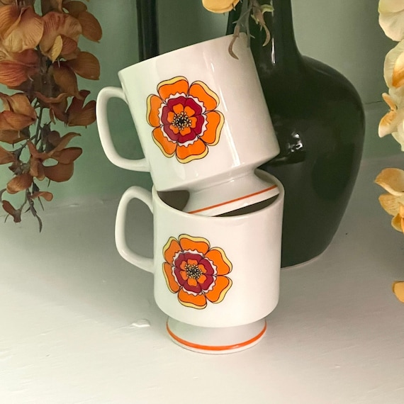 Vintage Flower Power Coffee Mugs. 60s 70s Japan Tea Cups. 70s Hippie Daisy Daisies Mugs. Ceramic Mugs. Vintage Kitchen Mugs Tea Cup. S|2.