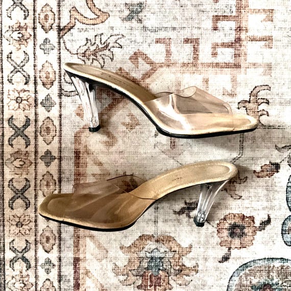 Vintage Dezario Clear Open-Toe Heels. Size 8. Lucite Heel. Clear Front. Sex and the City. Carrie Heels. Pin Up VLV. 90s. Y2K. 1990s. 2000s.