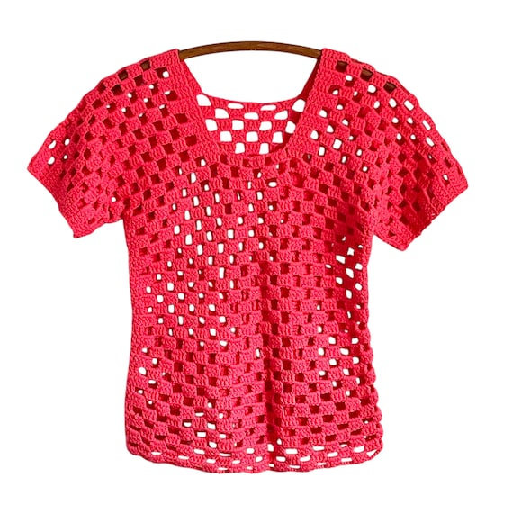 Vintage 60s 70s Afghan Crochet Top. Salmon Pink Knit Top. Hand Knit Boho Hippie Sweater Top. Waffle Cut. Grandmacore Cottage Sweater Top.