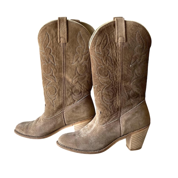 Vintage Light Brown Western Boots. Pale Brown Heeled Cowboy Boots. Abstract Patterns. Western. Cowgirl. 70s. 80s. 90s. Y2K.