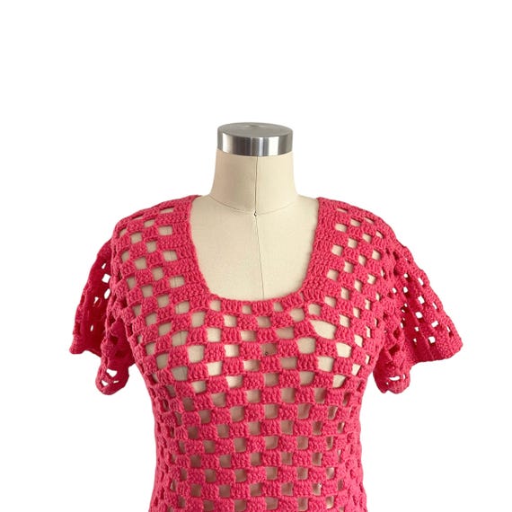 Vintage 60s Crochet Afghan Top, Hand Knit Salmon Pink Boho Sweater