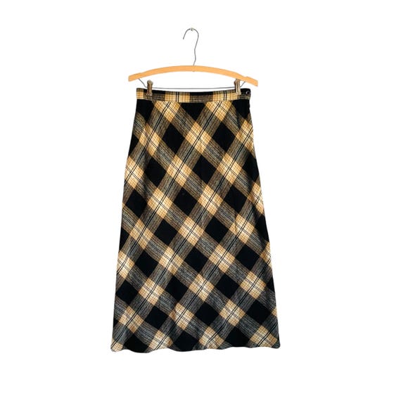 Vintage Prophecy Plaid Check Maxi Skirt. Dark Academia Plaid Midi Skirt. Gossip Girl. 90s Grunge Maxi Skirt. Mod Plaid Maxi Skirt. Y2K. 00s.