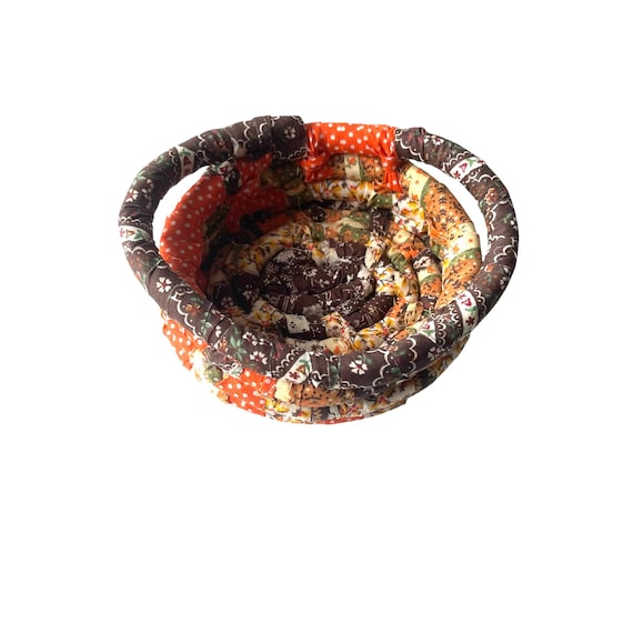 Vintage Cottage Rope Bowl Trinket Basket. Handmade Multicolor Boho Hippie Trinket Basket Bowl. Multiple Patterns. Cloth Rags. 60s. 70s.