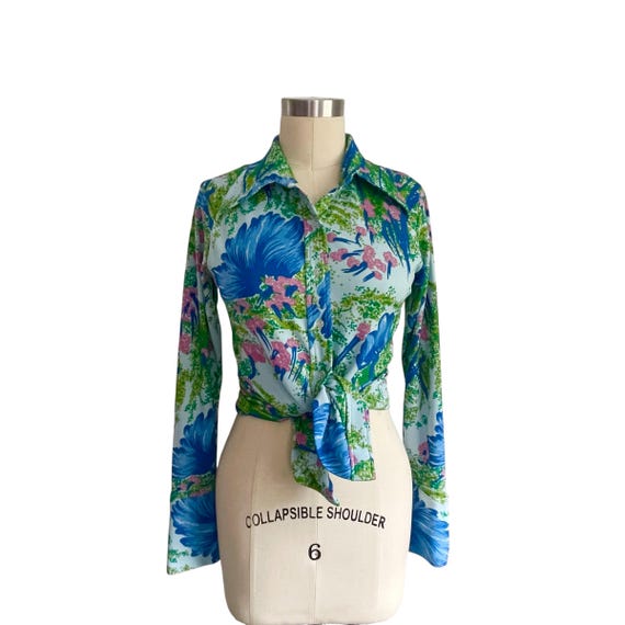 Vintage 70s Boho Floral Button-Up Top. Watercolors Flower Print Shirt. Blue and Pink Flowers. Hippie Dagger Collar Blouse. 60s 70s 80s Top.