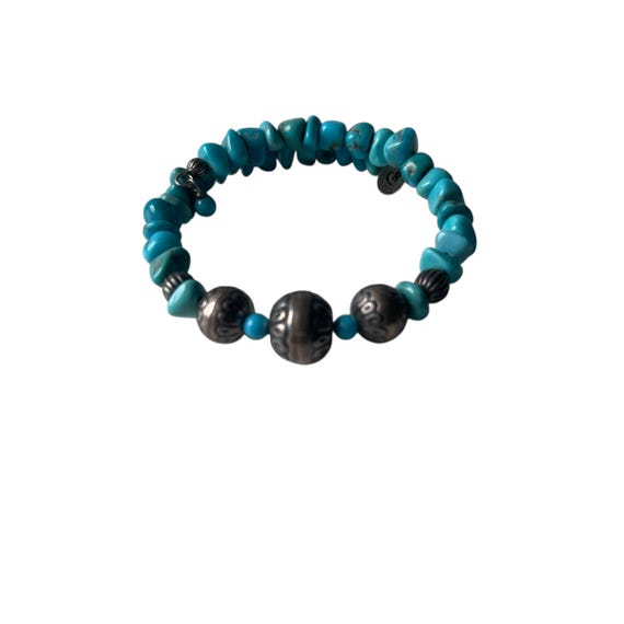 Vintage R Southwestern Turq Metal and Stone Bracelet. Boho Hippie Beaded Stone Bracelet. Teal Stones. Metal Circles. Tagged. 80s. 90s. Y2K.