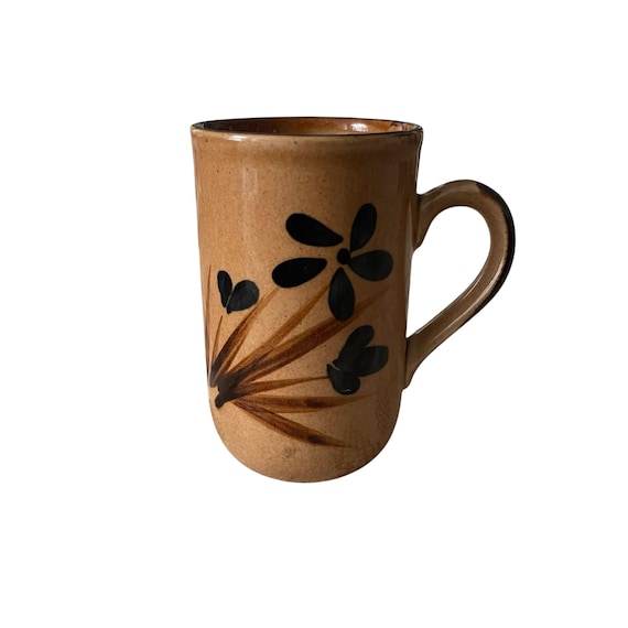Vintage Cottage Tea Mugs. Floral Coffee Mug. Prairie Floral Mug. Coffee Tea Mug. Mug Tea Set. Blue Iris. Beige Mug. 60s. 70s. 80s.