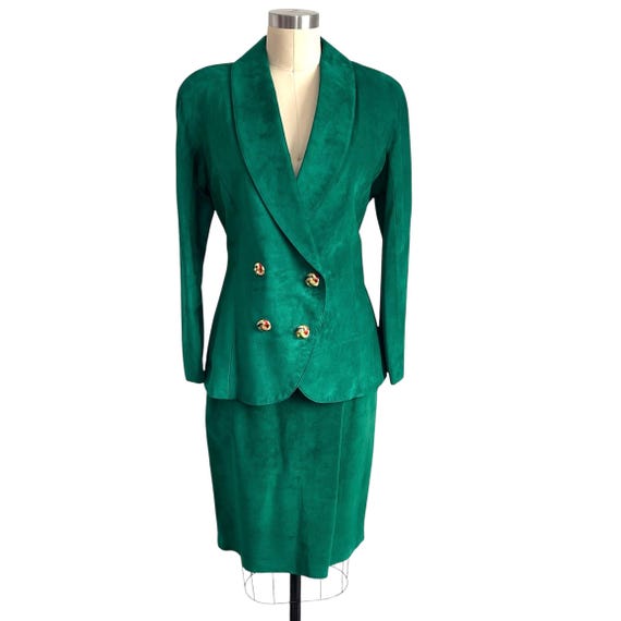 Vintage Danier Emerald Green Blazer, Skirt, and Belt Set. Green Suede Outfit Set. 80s Dynasty Vixen Suit. Avant Garde Glam Buttons.
