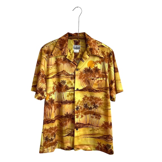Vintage Napili Sunset Paradise Vacation Shirt. Retro Yellow and Brown Hawaiian Beach Shirt. Button-Up. Pocket. Tropical. Summer. 80s. 90s.