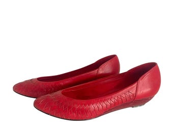 Vintage Red Leather Woven Flats: Wood Stacked Heels, 7