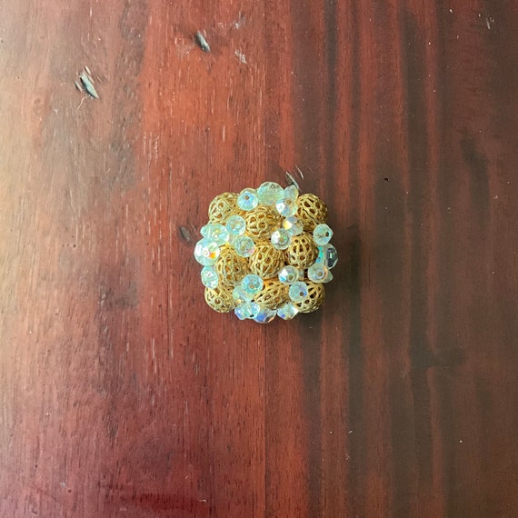 Vintage Beaded Gold Cluster Brooch Pin. Circular Cluster Brooch. Iridescent Beads. Gold Circles. Filagree Pin Brooch. 50s. 60s. 70s.