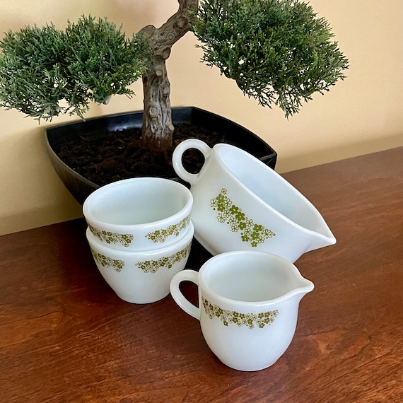 Vintage Pyrex Milk Glass Creamer and Sugar Dish. Spring Blossom. Crazy Daisy. Mid Century Corning Ware Set. Creamers. Sugar Bowl. 60s 70s.