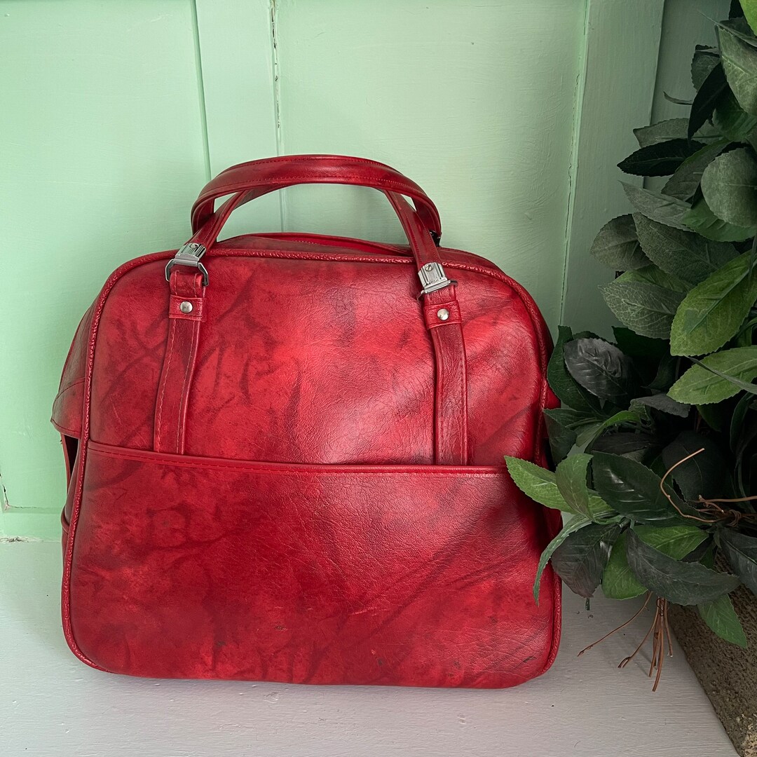 Vintage 60s Tote Bag. Mod 60s Carry On. Red Carry on Bag. Hippie Tote