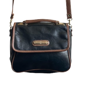 Vintage Preppy Mod Academia Black Brown Leather Crossbody Satchel Bag. Leather Crossbody Satchel Purse. Top Handle Purse. 90s. Y2K. 00s.