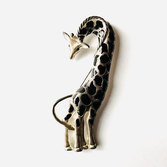 Vintage Black and Silver Giraffe Brooch Pin. Long Silvertone Animal Jewelry Pin. Metal. Resin. Safari Fashion Style. 70s. 80s. 90s.
