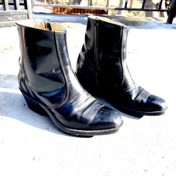 Vintage Black Leather Western Ankle Boots. 80s 90s Zip-Up Booties. Stitched Western Patterns. Size 7-7.5 Womens. Mod Cowgirl. 70s 80s 90s.