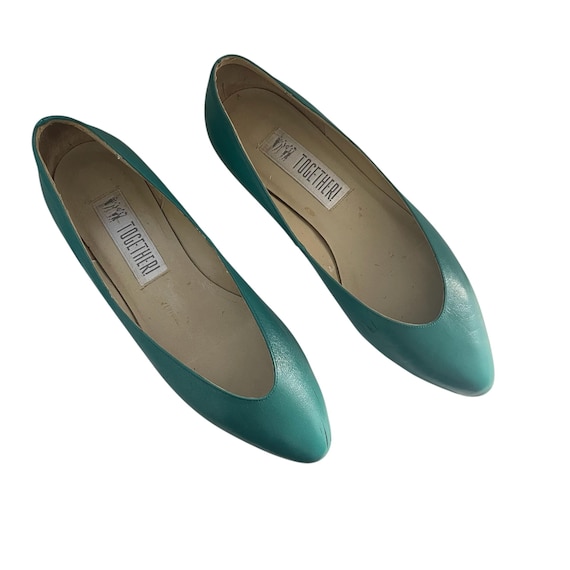 Vintage 80s 90s Teal Green Balletcore Flats: Pointy Scoop Toes, Leather, Preppy Academia.