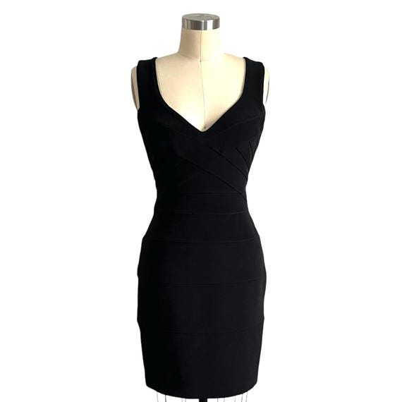 Vintage Tadashi Black Bodycon Mini Dress. LBD Bandage Evening Dress. Woven Style Pattern. V-Neckline. LBD Party Dress. 90s. 1990s.