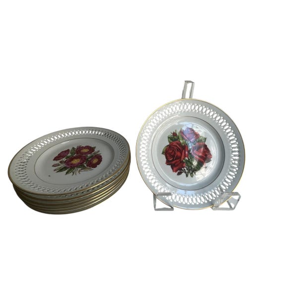 Vintage Bling & Grøndahl Limited Edition 7 Rose Plates. Set of 7. Set of Floral Limited Edition Collectible Plates. Cottagecore. 70s. 1970s.