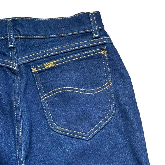 Vintage Lee Navy Blue Mom Jeans: High Waisted Denim, Medium