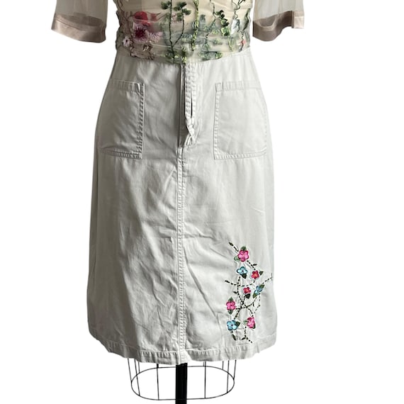 Vintage Old Navy Natural Khaki Cottagecore Khaki Skirt. Floral Khaki Embroidered Flowers Skirt. Spring Casual Womens Skirt. 90s 00s Y2K.