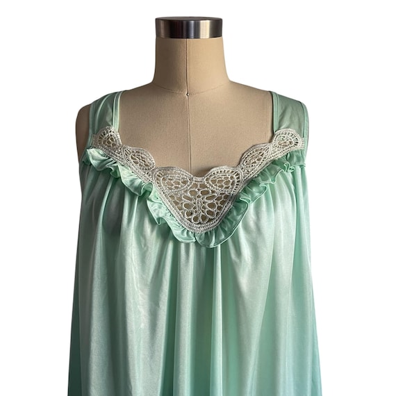Vintage EZ Seafoam Green Maxi Night Dress. Long Teal Sleeveless Satin Night Gown. Ruched Lace Neckline. Sheath. 80s. 90s. 1980s. 1990s.