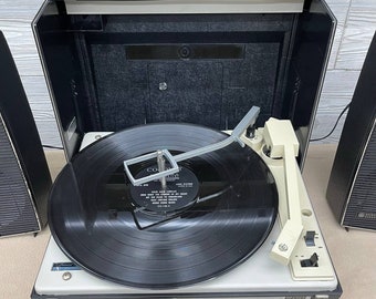 GE General Electric Portable Record Player