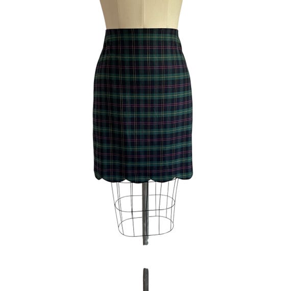 Vintage Talbots Petite Plaid Wool Skirt: Scalloped Hem A-Line