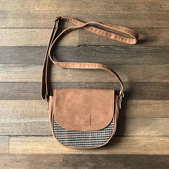 Vintage Preppie Mod Tweed Faux Suede Crossbody Bag. Flap Crossbody Purse. Houndstooth. Coffee Shop Messenger Bag. Academia Bag. 90s. Y2K.