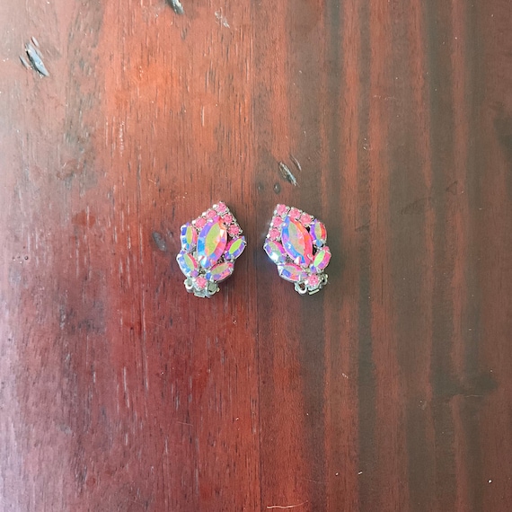 Vintage Iridescent Crystal Clip-On Earrings. Pink Teardrop Earrings. Pink. Blue. Glam Iridescent Statement Earrings. 80s. 90s. Pink Gems.