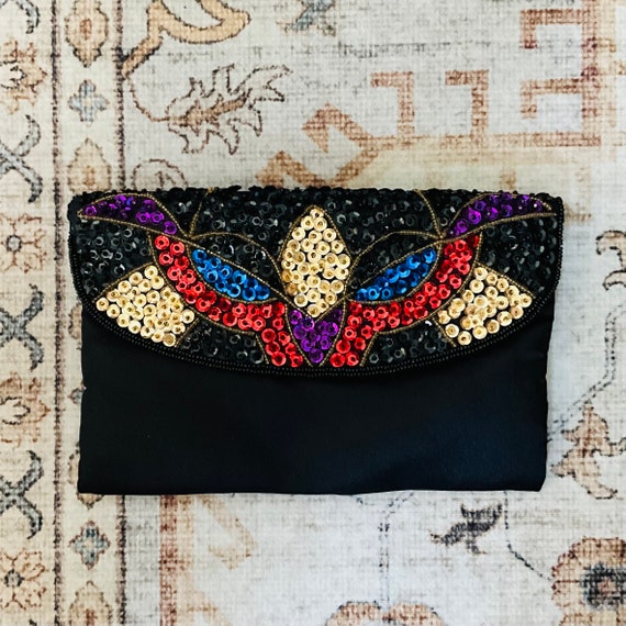 Vintage Multi Color Sequin Black Clutch Purse. Red. Blue. Gold. Purple. Black. Crossbody Strap. Boho Style. Art Deco Beaded Bag. 80s. 90s.