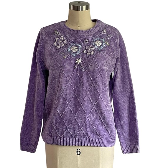 Vintage Floral Embroidered Purple Knit Sweater: Petite Harlequin Pullover
