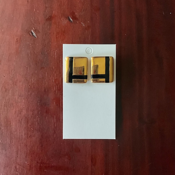 Vintage Napier Linear Stud Earrings. Rectangular Post Earrings. Gold and Black. Gold Tone Metal. 60s 70s 80s 90s. Vintage 80s Glam Jewelry.