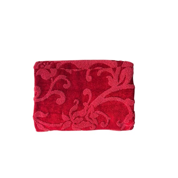 Vintage Better Homes Red Baroque Bath Towel. Blood Red Floral Leaf Print Towel. Mod Floral Leaf Pattern. Witchcore Cottage Towel. 80s 90s.