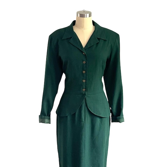 Vintage Gigi Forest Green Skirt Suit Dress. Green Button-Up Peplum Waist Dress. Shirt Dress. Peplum Jacket Dress. 40s 50s MCM. Retro 80s.