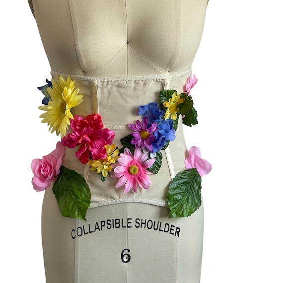 Vintage Fairycore 3D Flower Waist Cincher Corset. Vivid Floral Spring Costume Corset. Handmade Forest Fairy Corset Belt. Witchcore Corset.