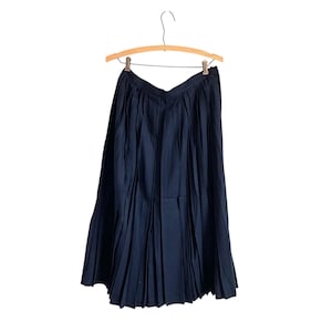 Vintage Evan Picone Navy Wool Midi Skirt. Womens Business Casual Midi Skirt. Swing Pleated Skirt. 80s 90s Glam High Waist Skirt. Y2K. 00s.