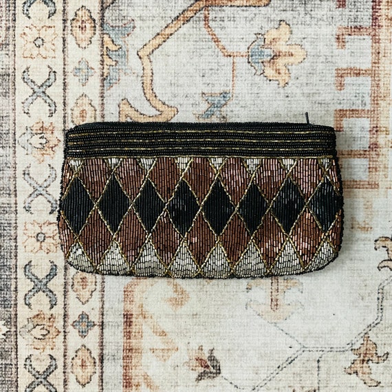 Vintage Black, Copper, and Silver Beaded Coin Pouch. Multicolor Coin Purse Bag. Harlequin Pattern. Zipper. Silk Beaded Clutch. 80s. 1980s.