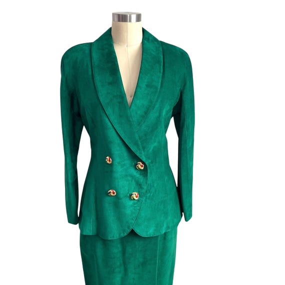Vintage Danier Emerald Green Blazer, Skirt, and Belt Set. Green Suede Outfit Set. 80s Dynasty Vixen Suit. Avant Garde Glam Buttons.