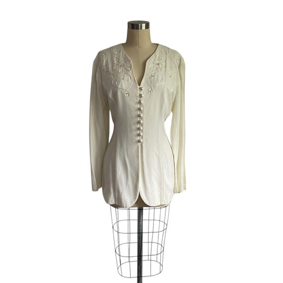 Vintage Scarlett Ivory White Pearl Floral Button-Up Blouse. Ivory Flower Pearl Blouse. Pearl Buttons. Sewn Flowers. Boho. Hippie. 80s. 90s.