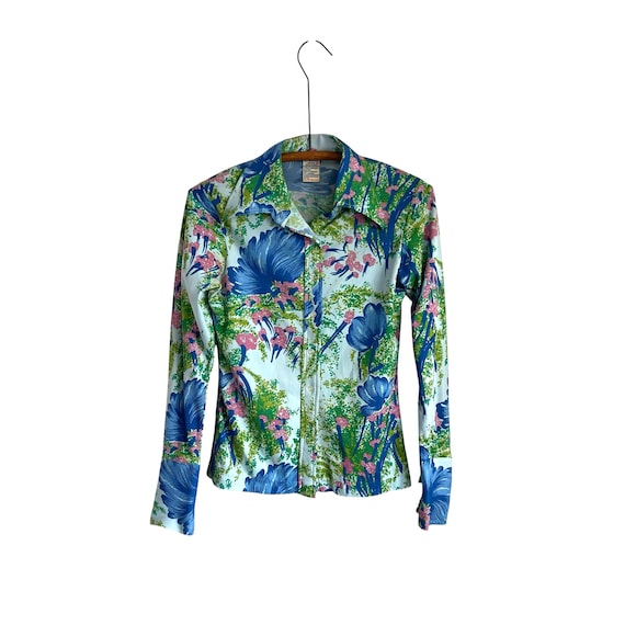 Vintage 70s Boho Floral Button-Up Top. Watercolors Flower Print Shirt. Blue and Pink Flowers. Hippie Dagger Collar Blouse. 60s 70s 80s Top.