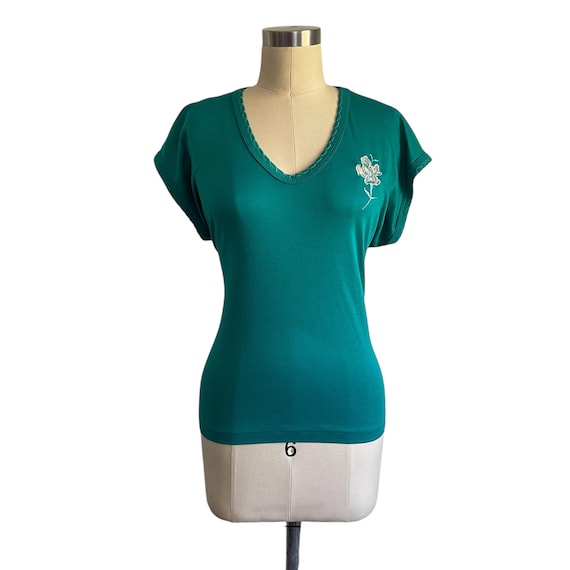 Vintage Allana of New York Turquoise Flower Blouse. Teal Short-Sleeved Scoop-Neck Flower Top. Embroidered Flower Top. Spring. 70s. 80s. 90s.