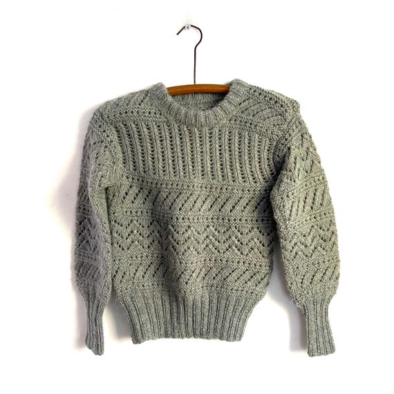Vintage Gray Crochet Knit Sweater Top. Gray Pullover Sweater. Puffy Sleeves. Cottagecore Gray Sweater. 60s. 70s. 80s. Wool Cottage Sweater.