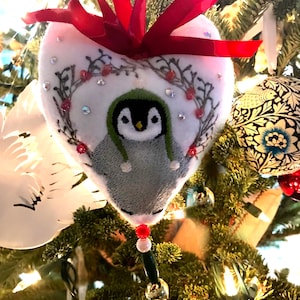 Penguin Heart 5x7&quot; machine embroidery designs
