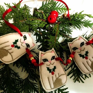 CAT TREE GARLAND  Christmas Machine embroidery designs