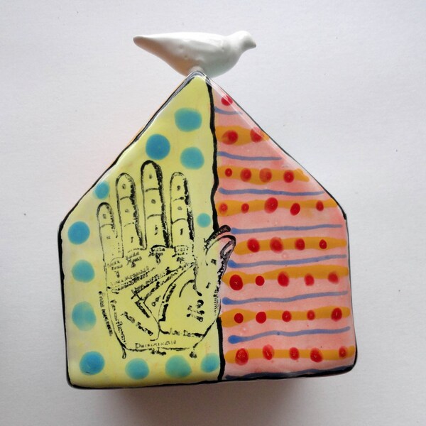 Ceramic House Dove House Fortune Hand