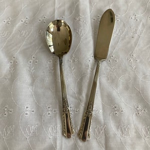 Vintage WmRogers Silver Plate Butter Knife & Sugar Spoon - TREASURE Pattern