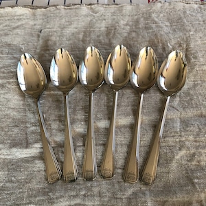 6 SKYLINE Silver Plate Spoons Vintage Silverplate Flatware Teaspoons or Dessert Spoons Wedding Decor Table Settings
